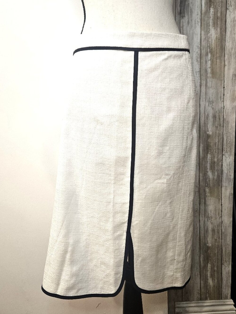 Ann Taylor Elegant Knee-Length Cotton Sze XXL Lined Pencil Cream-Colored Skirt